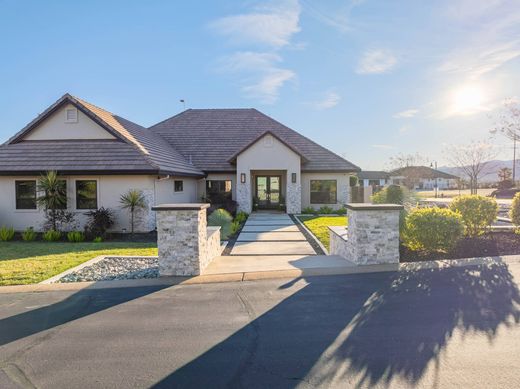 Detached House in Redding, Shasta County