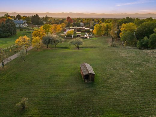Luxury home in Cherry Hills Village, Arapahoe County