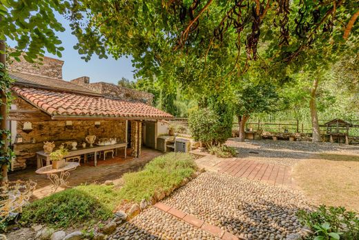 Dom jednorodzinny w Cisano sul Neva, Provincia di Savona