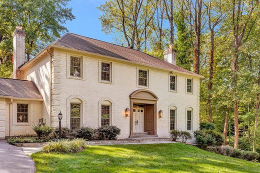 Vrijstaand huis in McLean Hamlet, Fairfax County