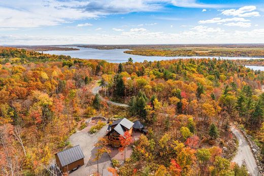 Casa en Grenville-sur-la-Rouge, Laurentides