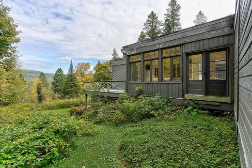 Casa Unifamiliare a Saint-Sauveur, Laurentides