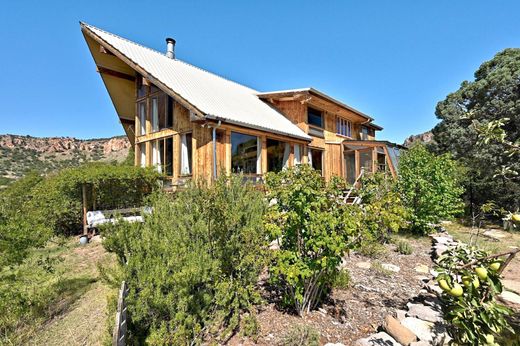 Detached House in Fort Davis, Jeff Davis County