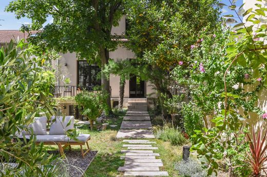 Detached House in Colombes, Hauts-de-Seine