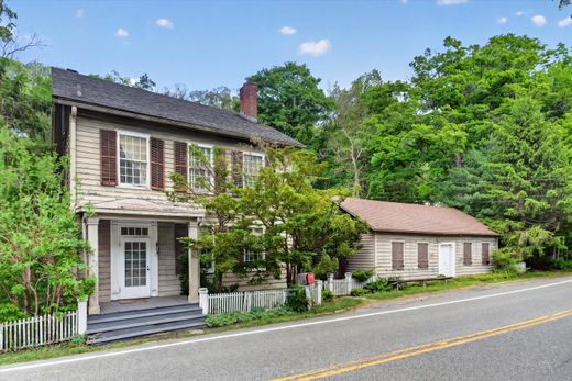 Detached House in Chester, Orange County