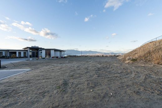 Arsa Kelowna, Regional District of Central Okanagan