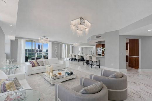 Apartment in Aventura, Miami-Dade