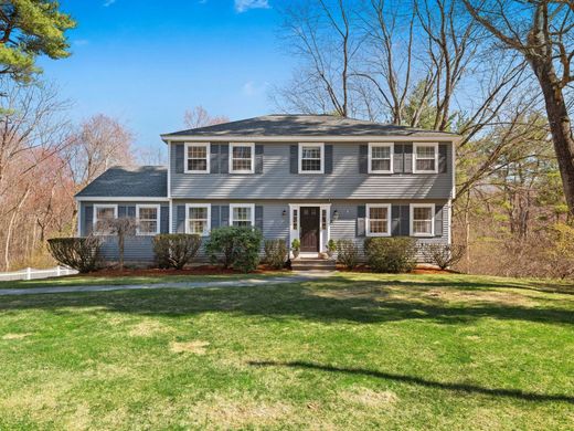 Luxury home in Acton, Middlesex County