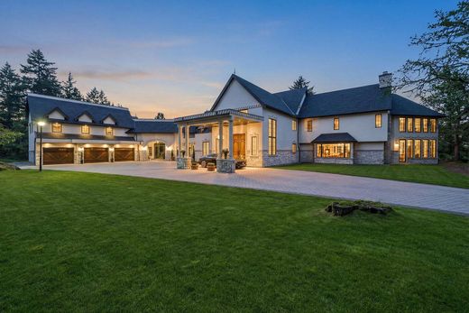 Dom jednorodzinny w Saanich, Capital Regional District