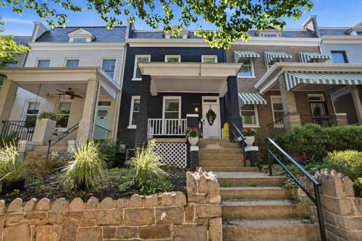 Townhouse - Washington, Washington County