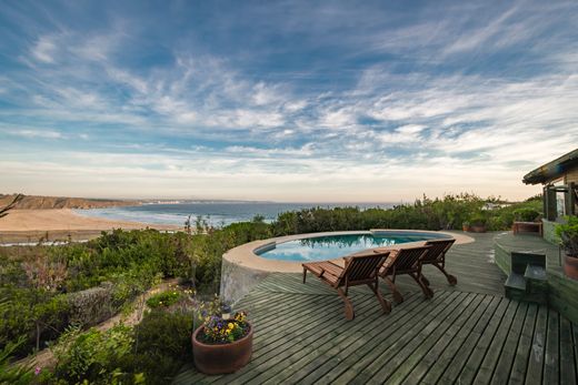 Villa in Algarrobo, San Antonio Province