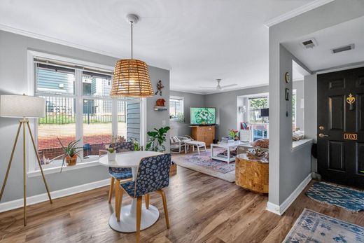 Apartment in Raleigh, Wake County