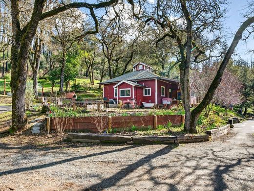 Detached House in Healdsburg, Sonoma County