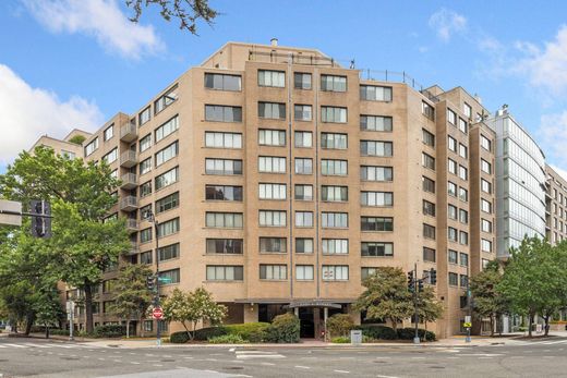 Apartment in Washington, Washington County