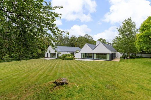 Detached House in Surrey Quays, Greater London