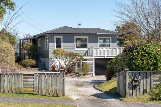 Dom jednorodzinny w Taupo, Taupo District