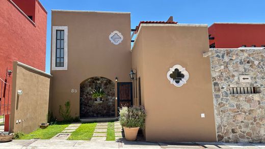 Detached House in San Miguel de Allende, Guanajuato