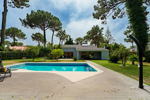 Almada, Distrito de Setúbalの一戸建て住宅