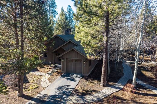 Luxury home in Bend, Deschutes County