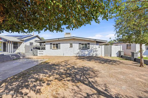 Luxury home in Phoenix, Maricopa County
