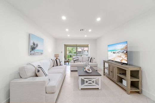 Naples, Collier Countyのアパートメント