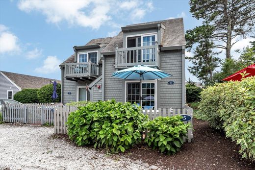 Apartment in New Seabury, Barnstable County