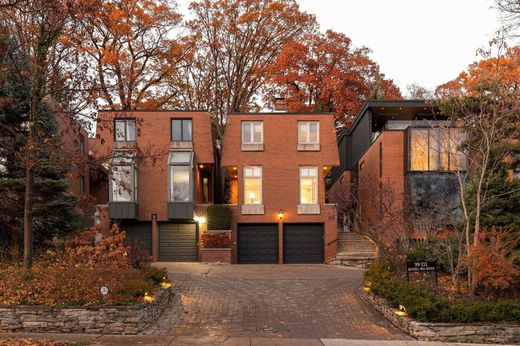 Twee-onder-een-kapwoning in Toronto, Ontario