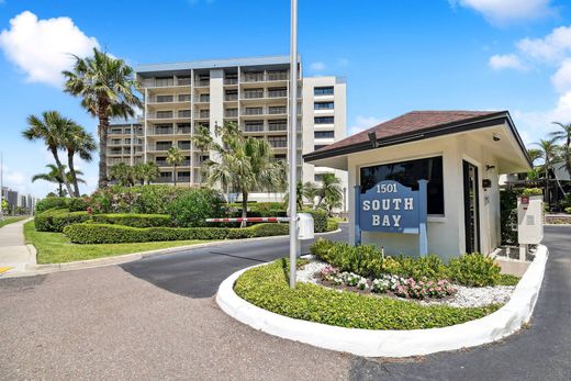 Apartment in Clearwater Beach, Pinellas County