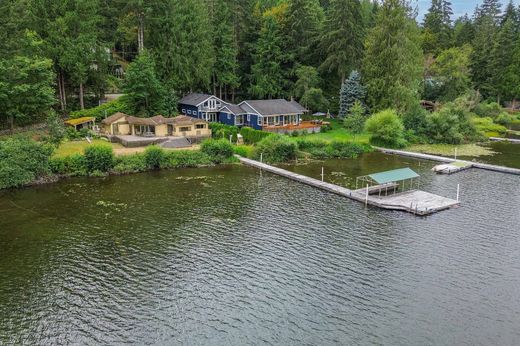 Maison individuelle à Shawnigan Lake, Cowichan Valley Regional District