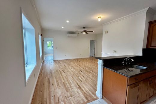 Apartment in Paramus, Bergen County