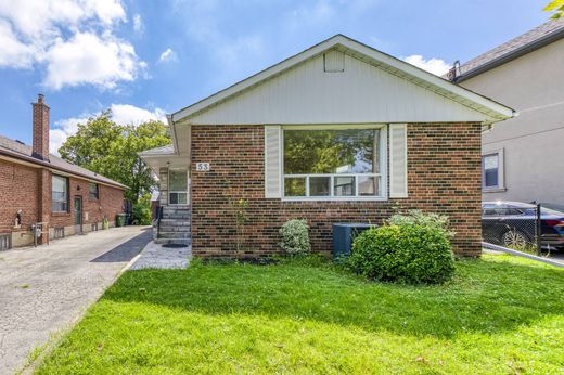 Detached House in Toronto, Ontario