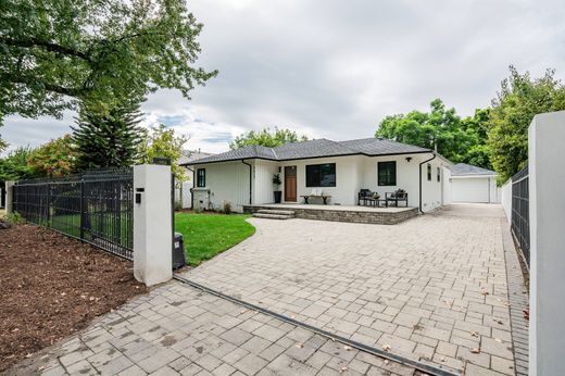 Einfamilienhaus in Van Nuys, Los Angeles County