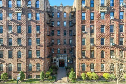 Luksusowy dom w Forest Hills, Queens County