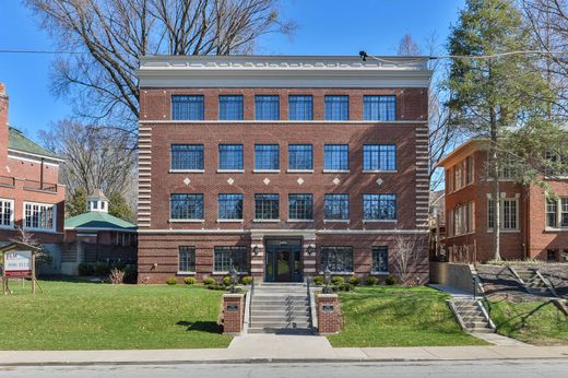 Apartment in Louisville, Jefferson County