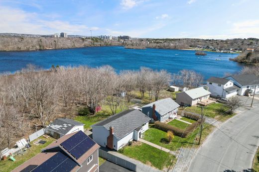 Dartmouth, Nova Scotiaの一戸建て住宅