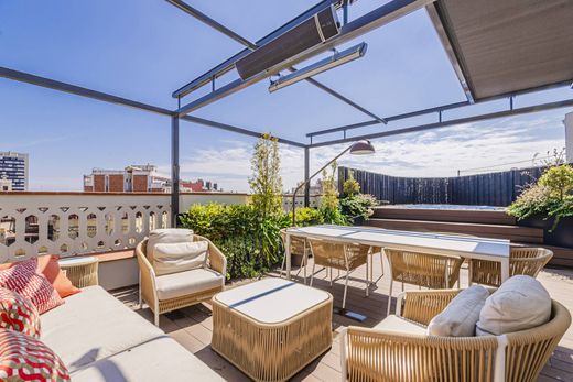 Apartment / Etagenwohnung in Barcelona, Provinz Barcelona