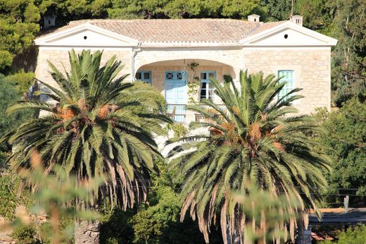 Detached House in Áno Sýros, Nomós Kykládon