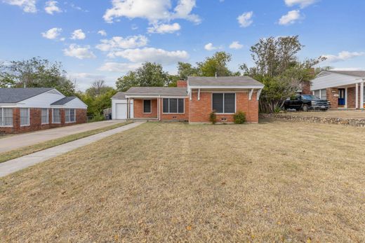 Vrijstaand huis in Fort Worth, Tarrant County