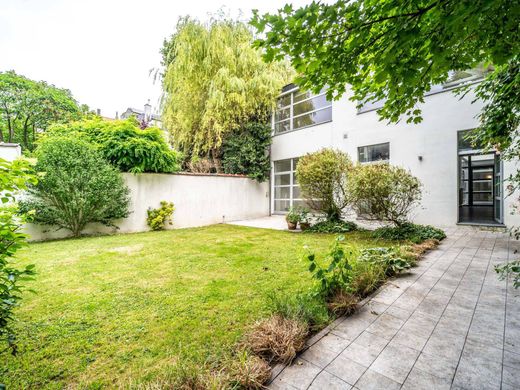 Einfamilienhaus in Ixelles/Elsene, Region Brüssel-Hauptstadt