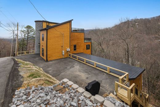 Luxury home in Gatlinburg, Sevier County