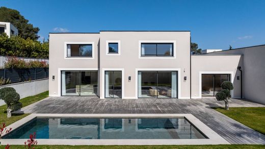 Casa en Mouans-Sartoux, Alpes Marítimos