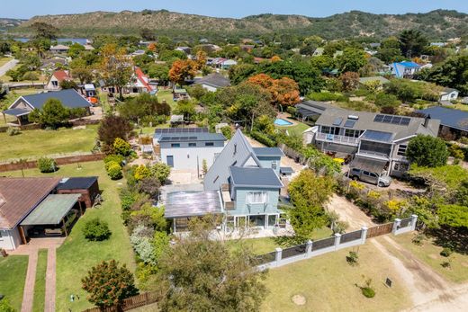 Detached House in Sedgefield, Eden District Municipality