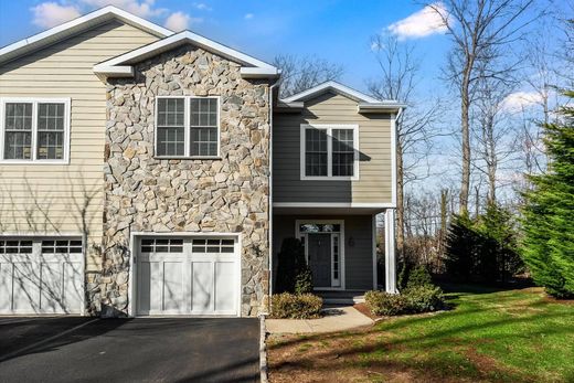 Townhouse in Morristown, Morris County