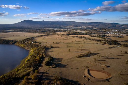 Land in Gisborne, Macedon Ranges