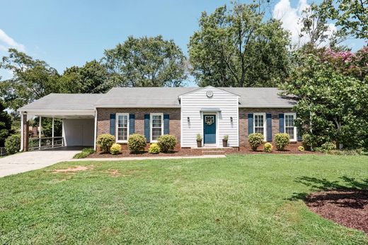 Detached House in Roswell, Fulton County