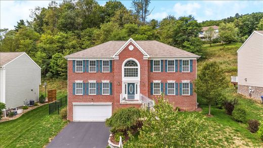 Dom jednorodzinny w Cranberry Township, Butler County