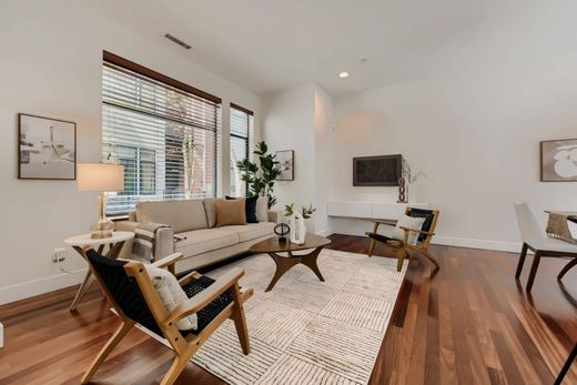 Apartment in Portland, Multnomah County