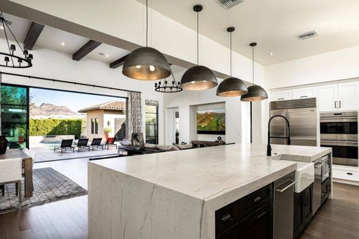 Detached House in Scottsdale, Maricopa County