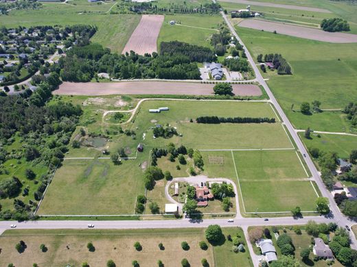 Land in Petoskey, Emmet County