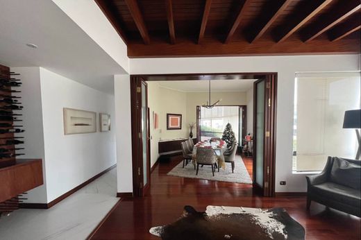 Apartamento - Miraflores, Lima